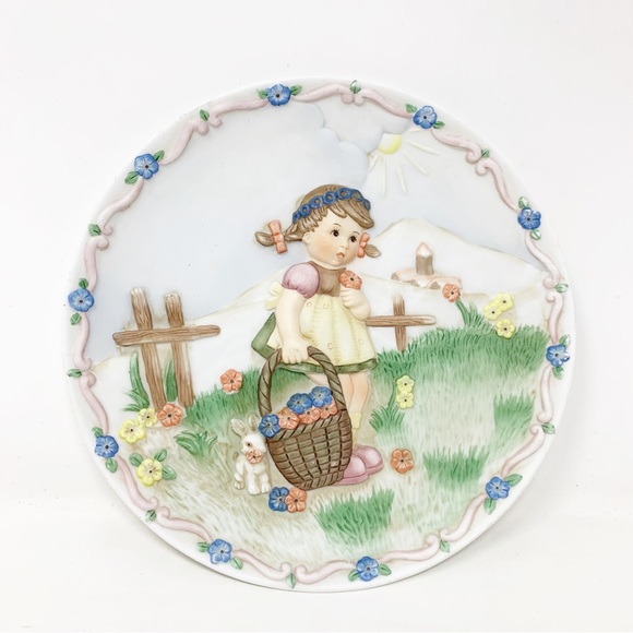 Hummel Other - 1996 BERTA HUMMEL BH1001 “SPRING BLOSSOMS”COLLECTORS PLATE -6 1/2” DIAMETER